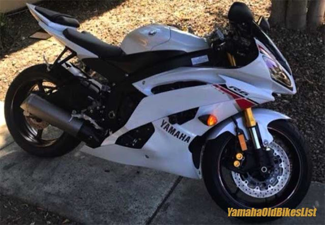 YZF-R6 Yamaha White