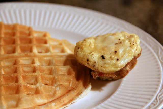 scratch-made wife: Bacon & Egg Muffins