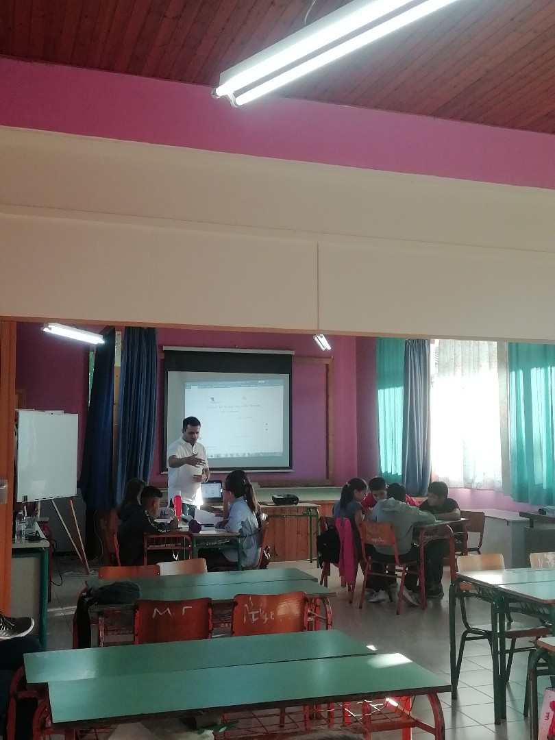 Επιμορφωτική συνάντηση εκπαιδευτικών με τη συντονίστρια εκπαίδευσης / 22-10-2019