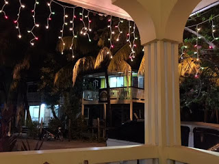 Remax Vip Belize: Veranda at Wendy's Creole Grill