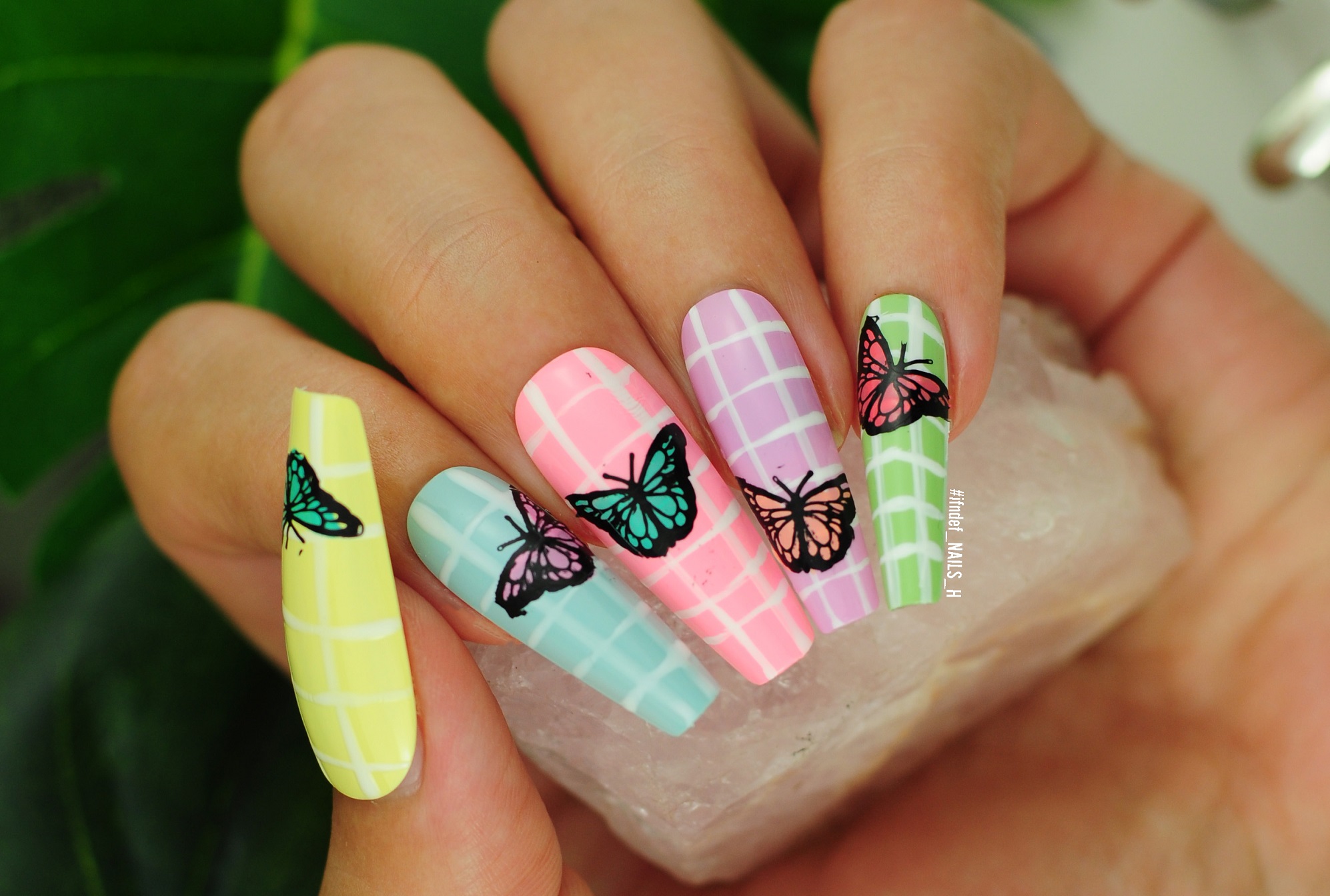 Spring Clean-Lines Pastel Butterfly Nails