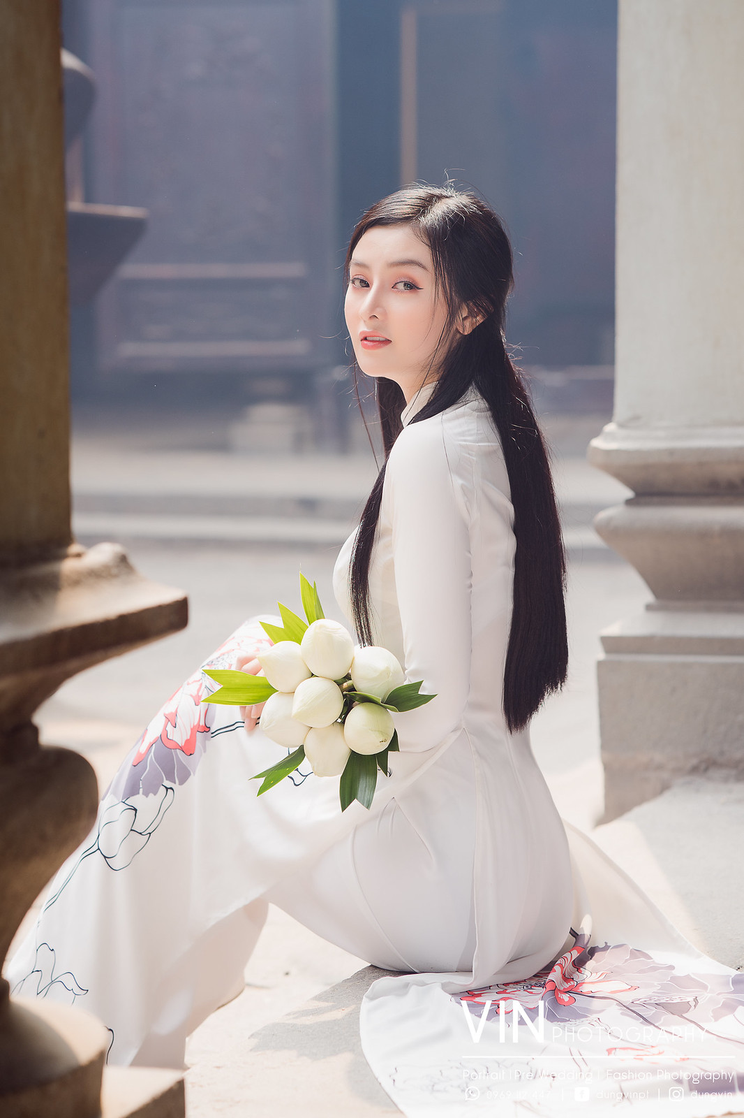 Vietnamese beautiful model - Ao dai Vietnamese traditional long dress
