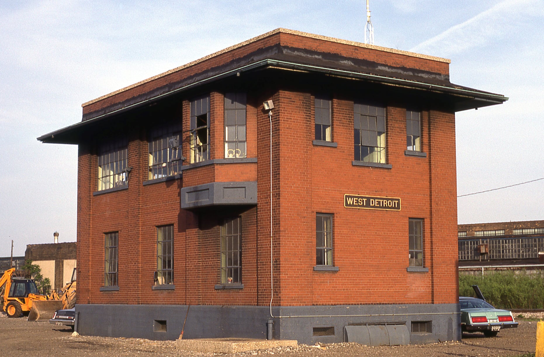 Towns and Nature Detroit, MI West Detroit Tower MC vs (GTW+WAB and