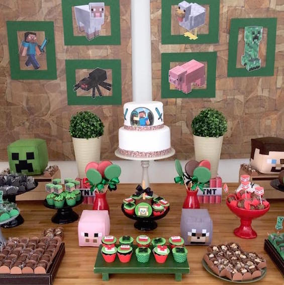 Dona Rosinha Cozinha Artesanal - Bolo MineCraft para comemorar os 9 anos do  Matheus. Quem em casa tem um filhão que é maluco por esse jogo ?? #minecraft  #minecraftcake #bolominecraft #instacake #bolos #