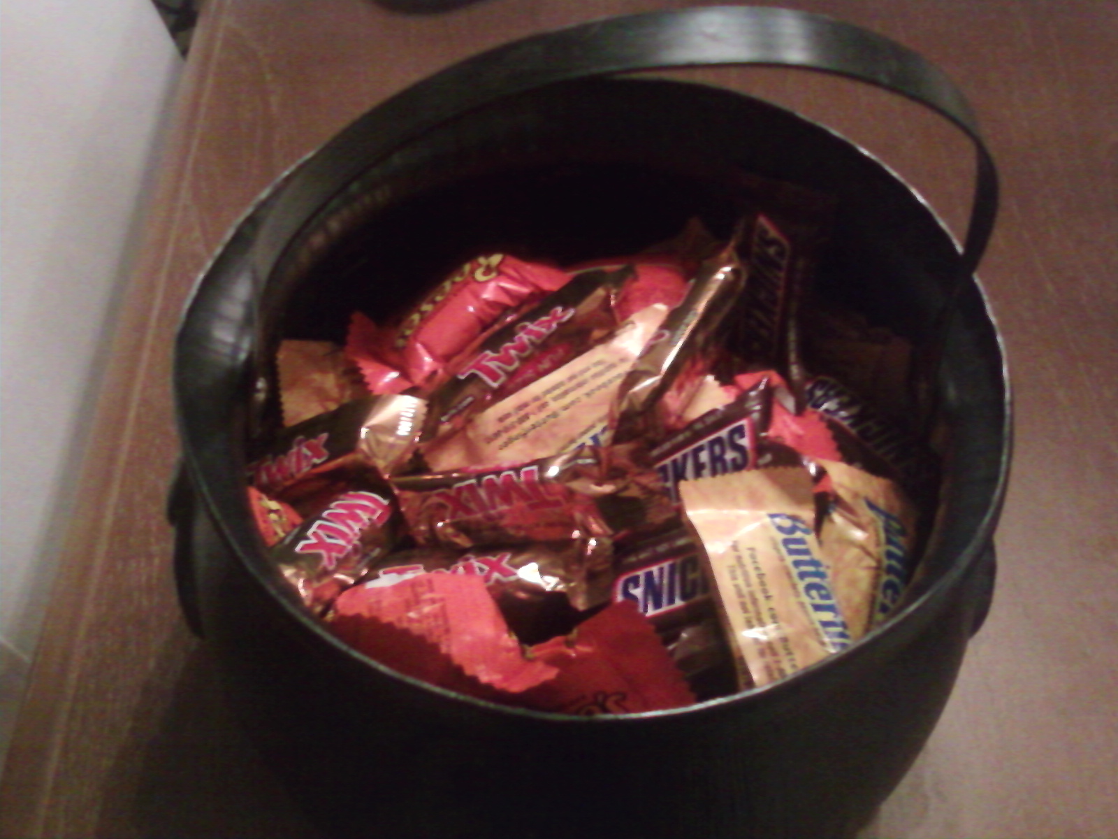 My Life as an Asthma Mom Halloween time! Check your candy for nuts!