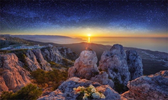 Le Symbolisme Orient-Occident… dans Contribution Le%2BSymbolisme%2BOrient-Occident