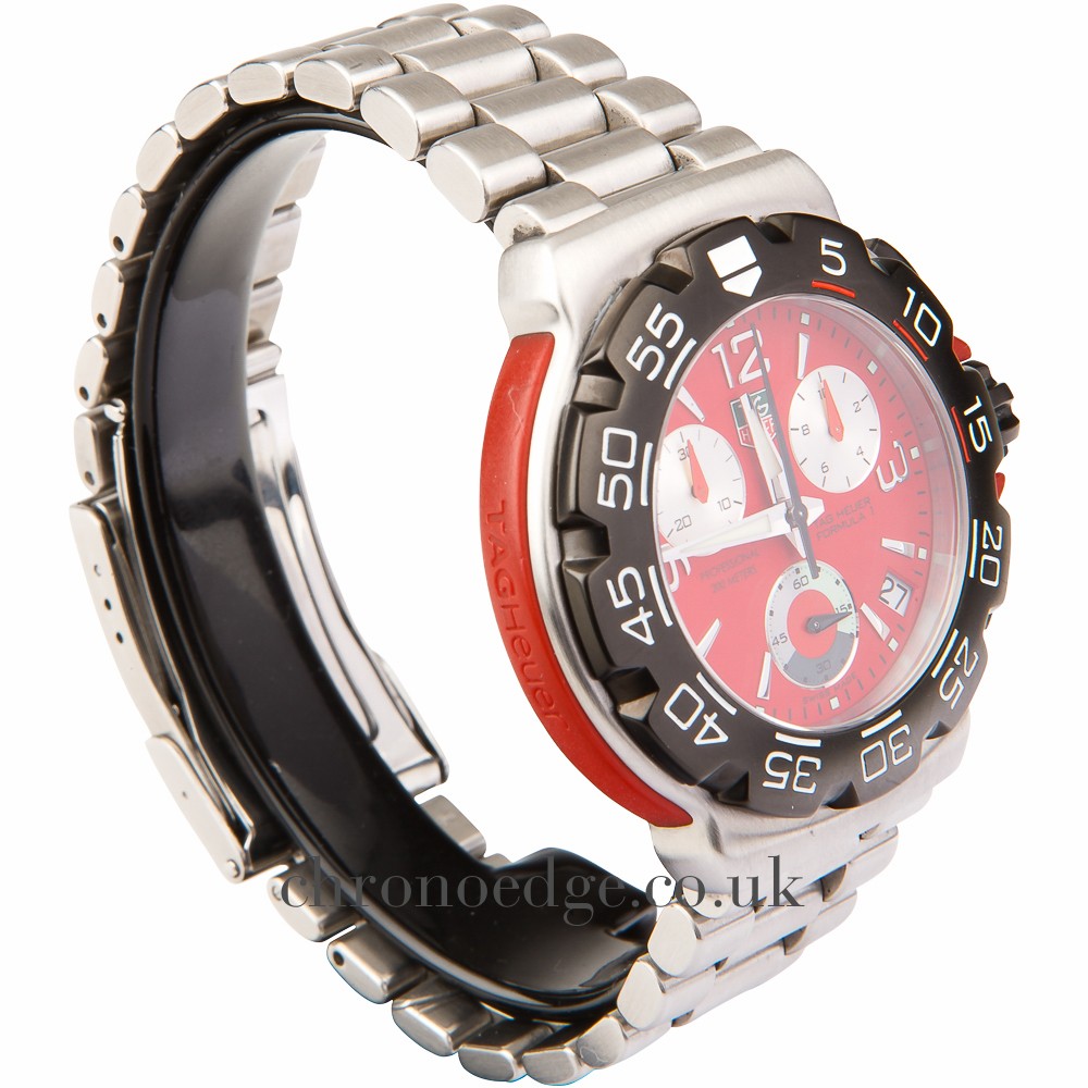 TAG HEUER ENTHUSIAST ON THE WRIST TAG Heuer Formula 1 Quartz Chronograph