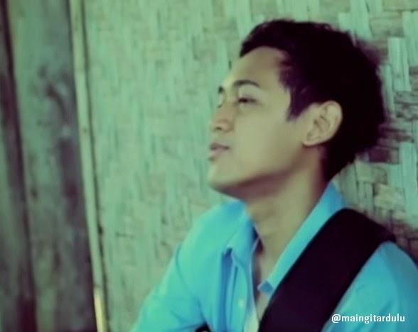 Lirik Lagu Alan Walker Faded Dan Kunci Gitar Arsia Lirik