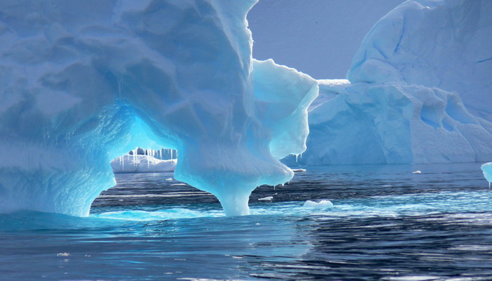 Descubren un misterioso lago subterráneo en la Antártida que podría