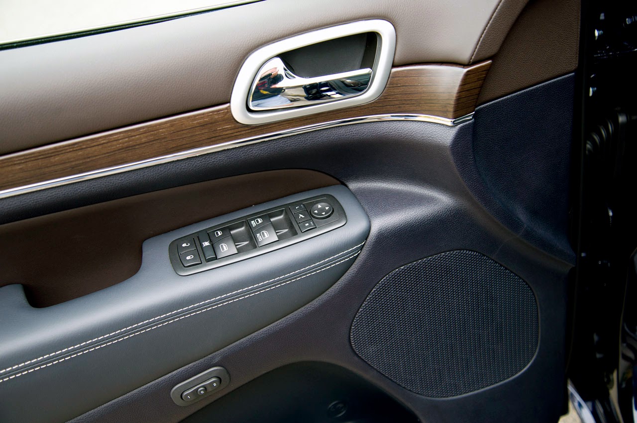 © Automotiveblogz: 2014 Jeep Grand Cherokee Overland: Review Photos