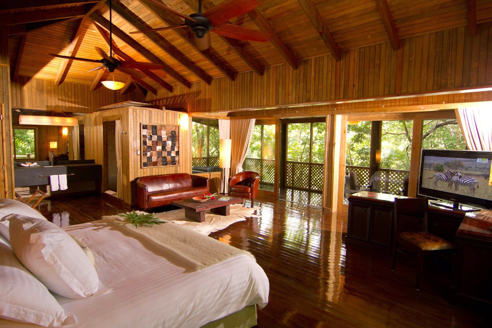 Hotel Las Lagunas VISITA PETÉN, EL CORAZÓN DEL MUNDO MAYA