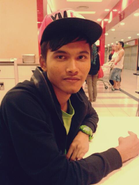 ツ Memory Of MyHeart ツ: Kau Yang Selalu Ada :')