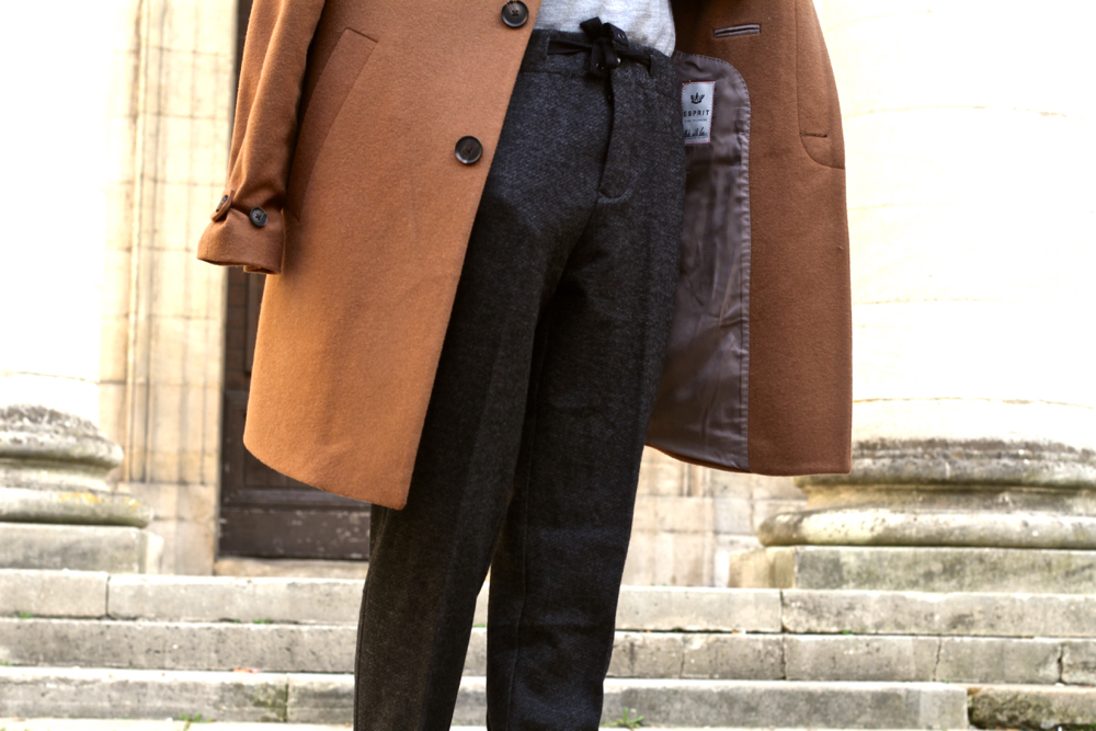 BLOG-MODE-HOMME_Esprit_imperfect_manton-long-tabac-laine-dandy-hiver-look-masculin-tendance-preppy