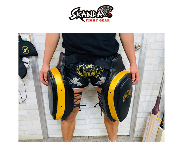 How to hold low kick pads low kick drills girls with Skanda Low Kick