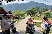 TNI-POLRI Sosialisasi Prokes Covid-19 Di Desa Terpencil