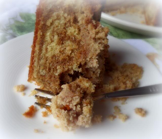 Crumb Topped Marble Cake