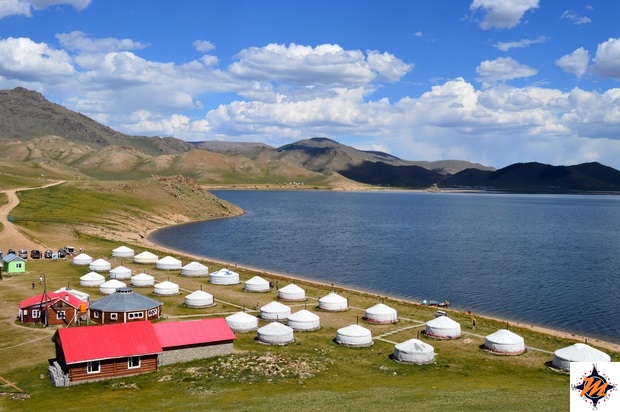 Terkhiin Tsagaan Nuur Terkhiin Tsagaan Nuur
