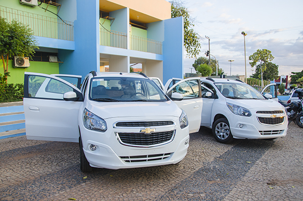 Prefeitura entrega dois novos veículos para a educação de Cocal - Imagem 3