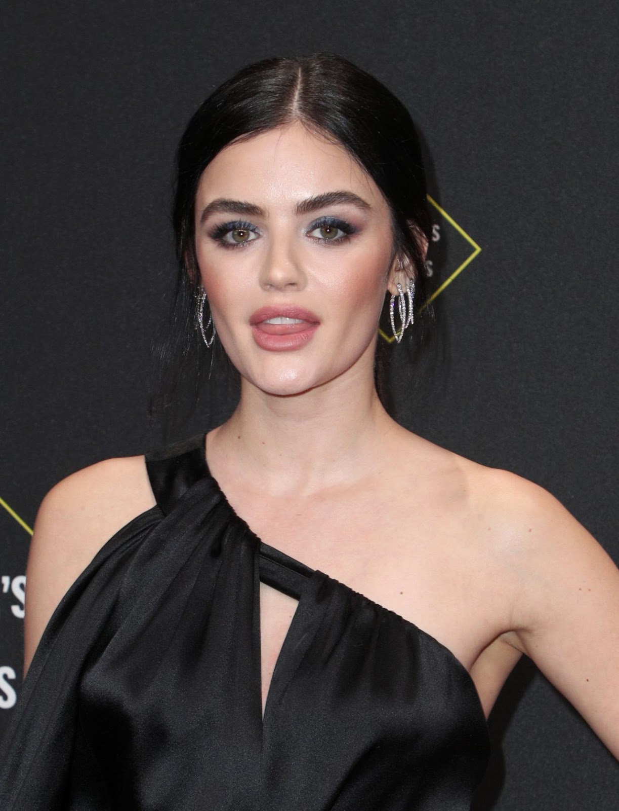 Lucy Hale – 2019 People’s Choice Awards – Fashion Style