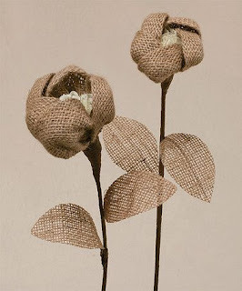 Kreasi bunga dari karung goni