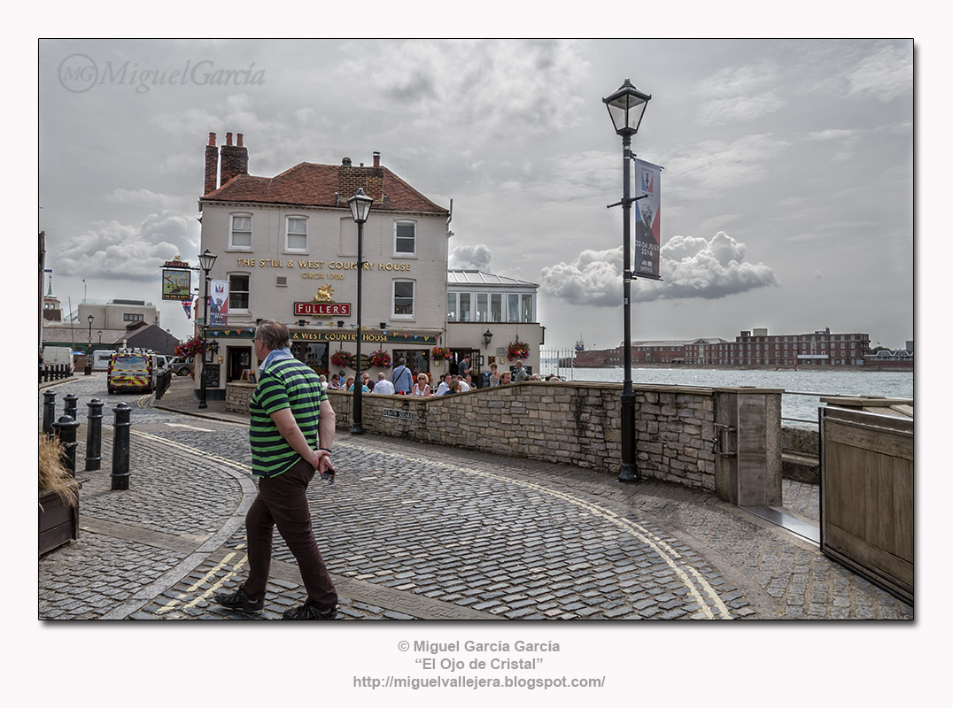 Old Portsmouth, restaurante "The Still & West".