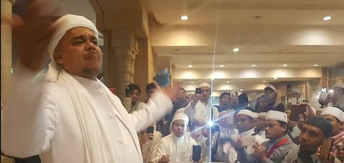 '7 Juta Umat' Sudah Siap Menyambut Habib Rizieq, Menko Polkam Wiranto Beri Kabar Sedih Ini....