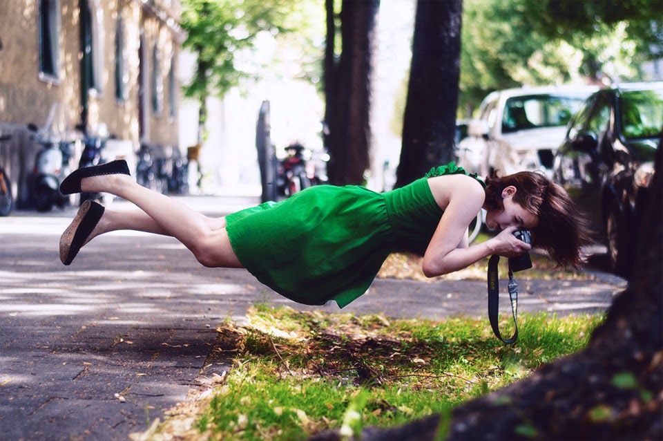 GallianMachi: Melayang untuk Mengambil Foto