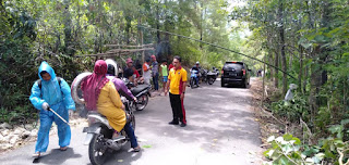 Bhabinkamtibmas Polsek Curio Kontrol Posko Pencegahan Covid-19 di Desa Subang