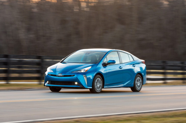 2020 Toyota Prius Review