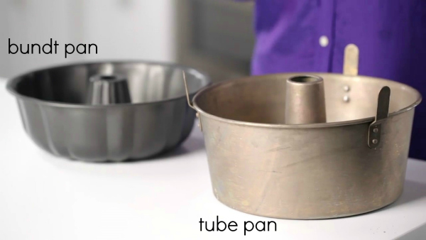 bundt pan vs tube pan