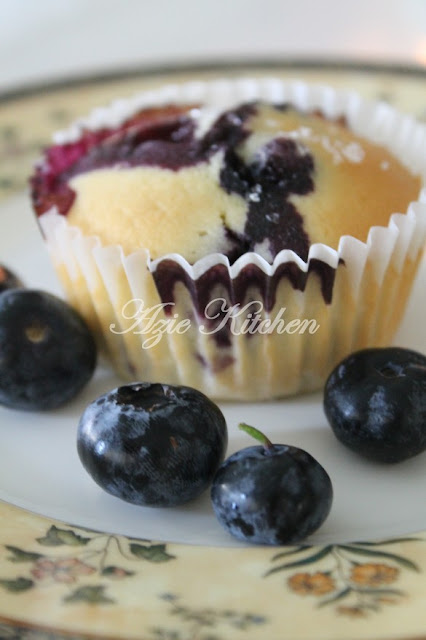 Fresh Blueberries Muffin