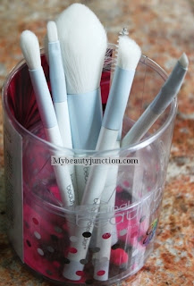Beautyblender Detailers makeup brushes review, usage and photos