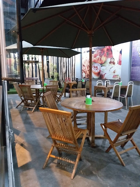 Cafe Millennials Bangkalan Madura