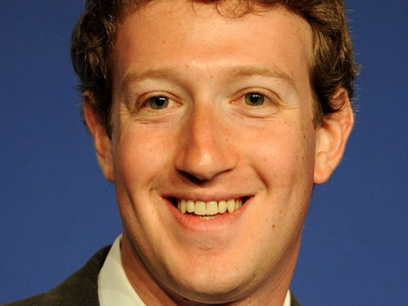 ENORMIO MARK ZUCKERBERG / «Pioneros de El verdadero rostro