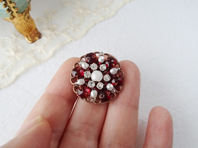 Renaissance of Jewellery Small Rhinestone Brooch with Antique SewOn Beads