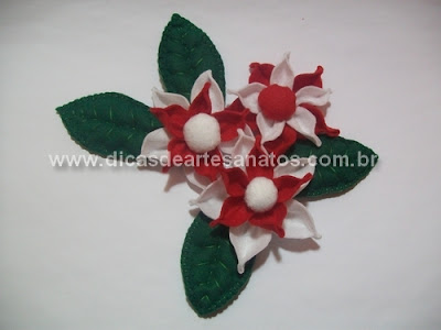 Flor de natal em feltro - bico de papagaio