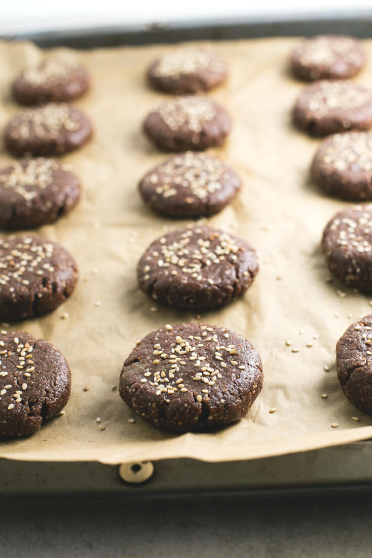 Vegan and gluten-free chocolate polvorones step by step | Polvorones are a typical Christmas recipe, and you can also make a healthy, vegan and gluten-free version. They are even richer! Vegan and gluten-free chocolate polvorones step by step | Polvorones are a typical Christmas recipe, and you can also make a healthy, vegan and gluten-free version. They are even richer!