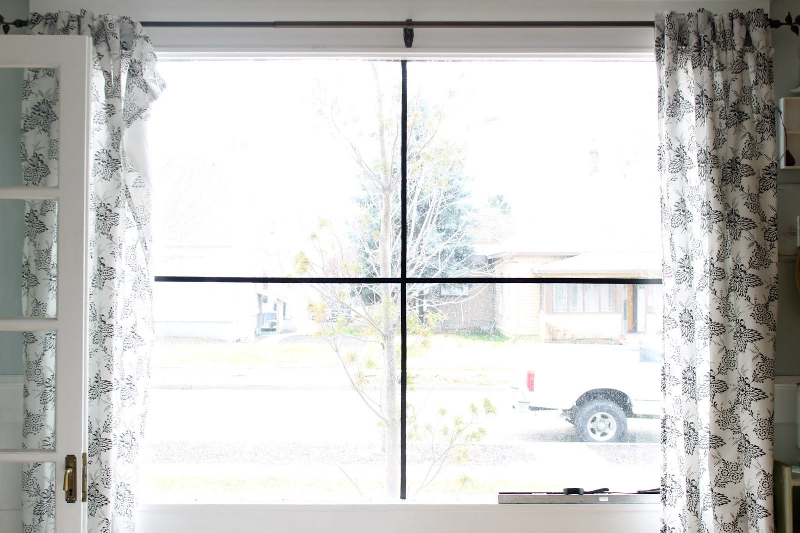 How to update boring windows using electrical tape The Wicker House