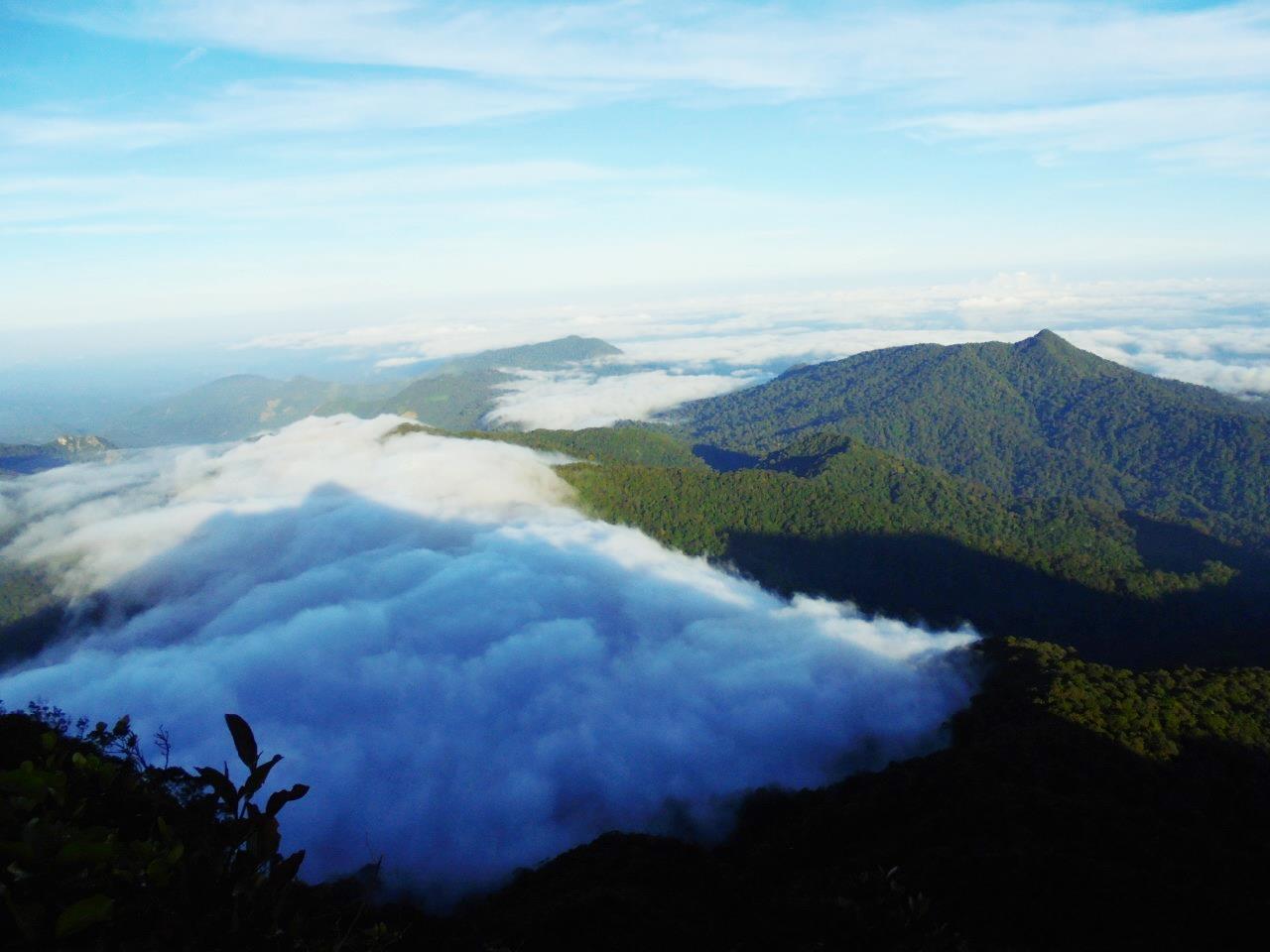 Gunung Di Kalimantan | infotiket.com