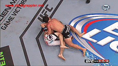 UFC172-JosephBenavidezXTimElliott-08h-Top&rtrear-400-sg.gif