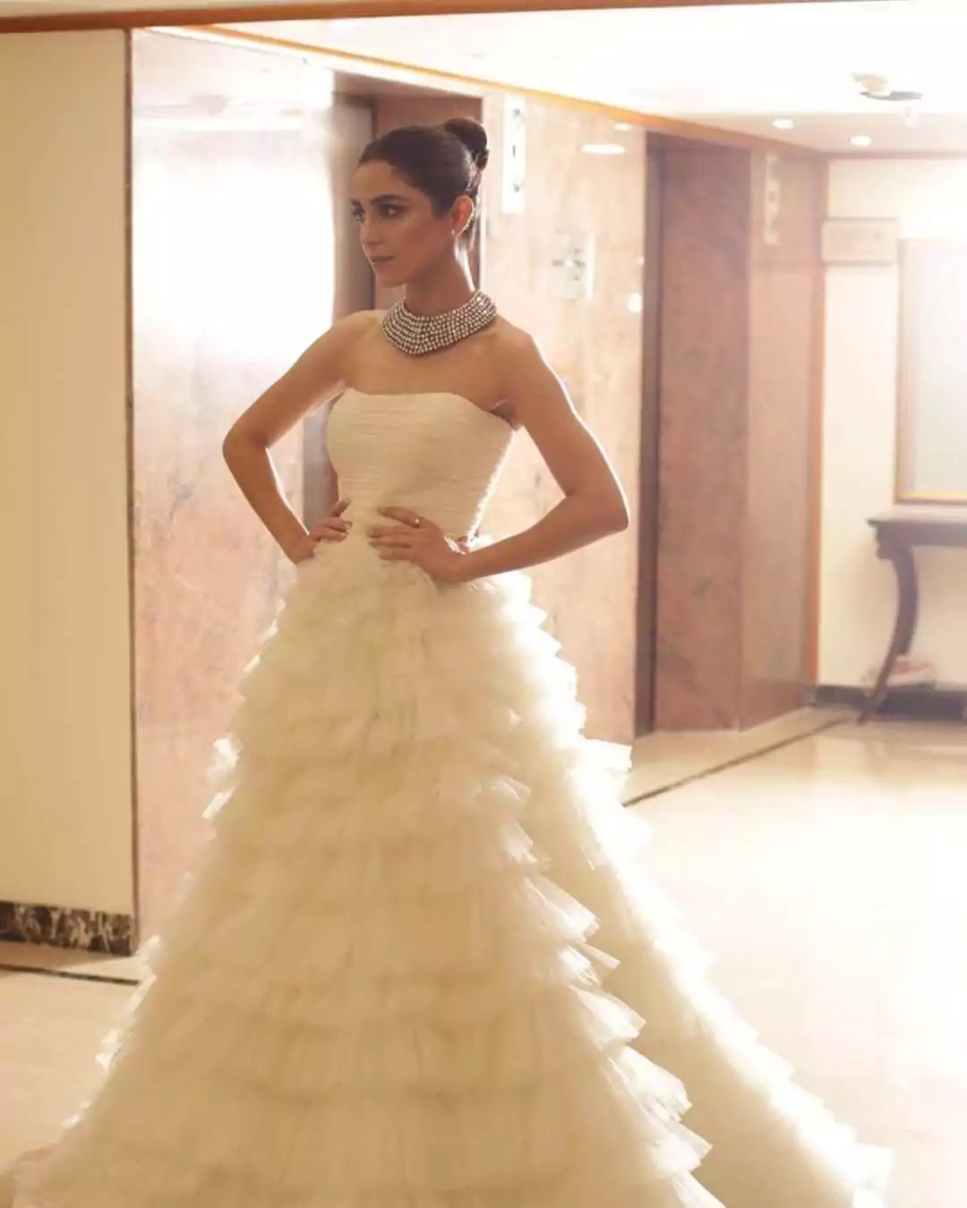 Beautiful Pictures of Maya Ali Wearing White Dress