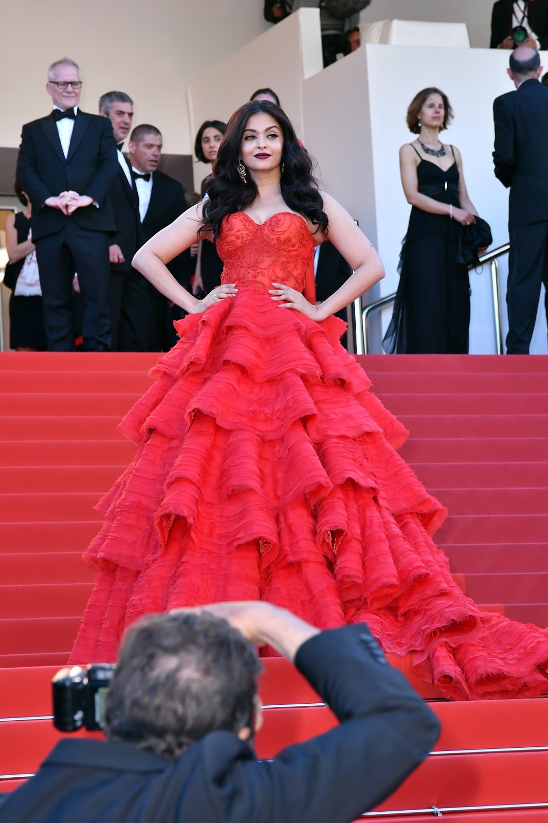 Aishwarya Rai Bachchan Looks Ravishing in a Ralph & Russo Red Gown At '120 Beats Per Minute (120 Battements Par Minute)' Premiere During The 70th Cannes Film Festival 2017