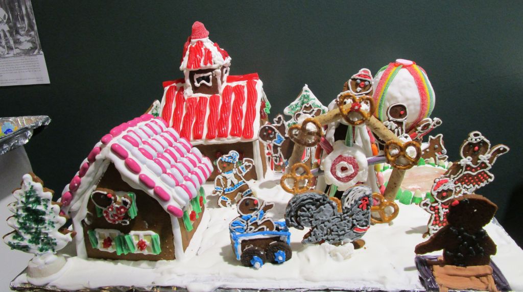 Windswept Adventure: Christmas 2015 Gingerbread House Contest - Part 2