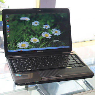 Laptop Toshiba Satellite L645 Core i3 di Malang