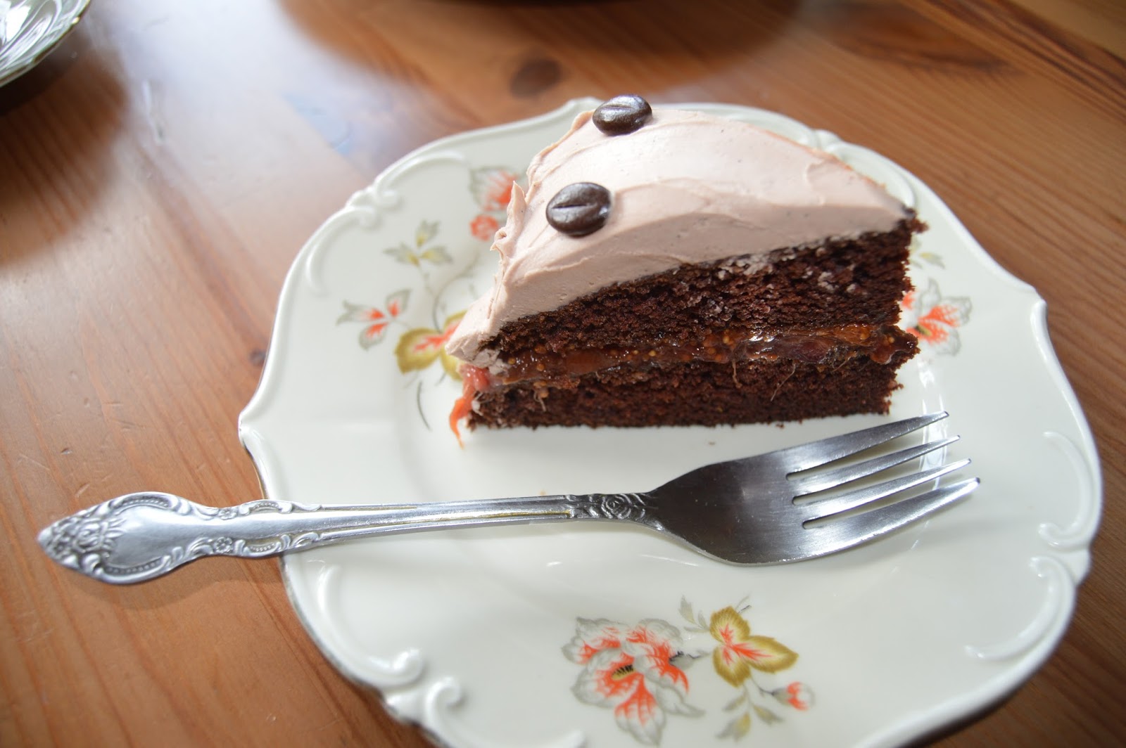 Bake & Beat Chocolate cake with fig jam and mascarpone frosting