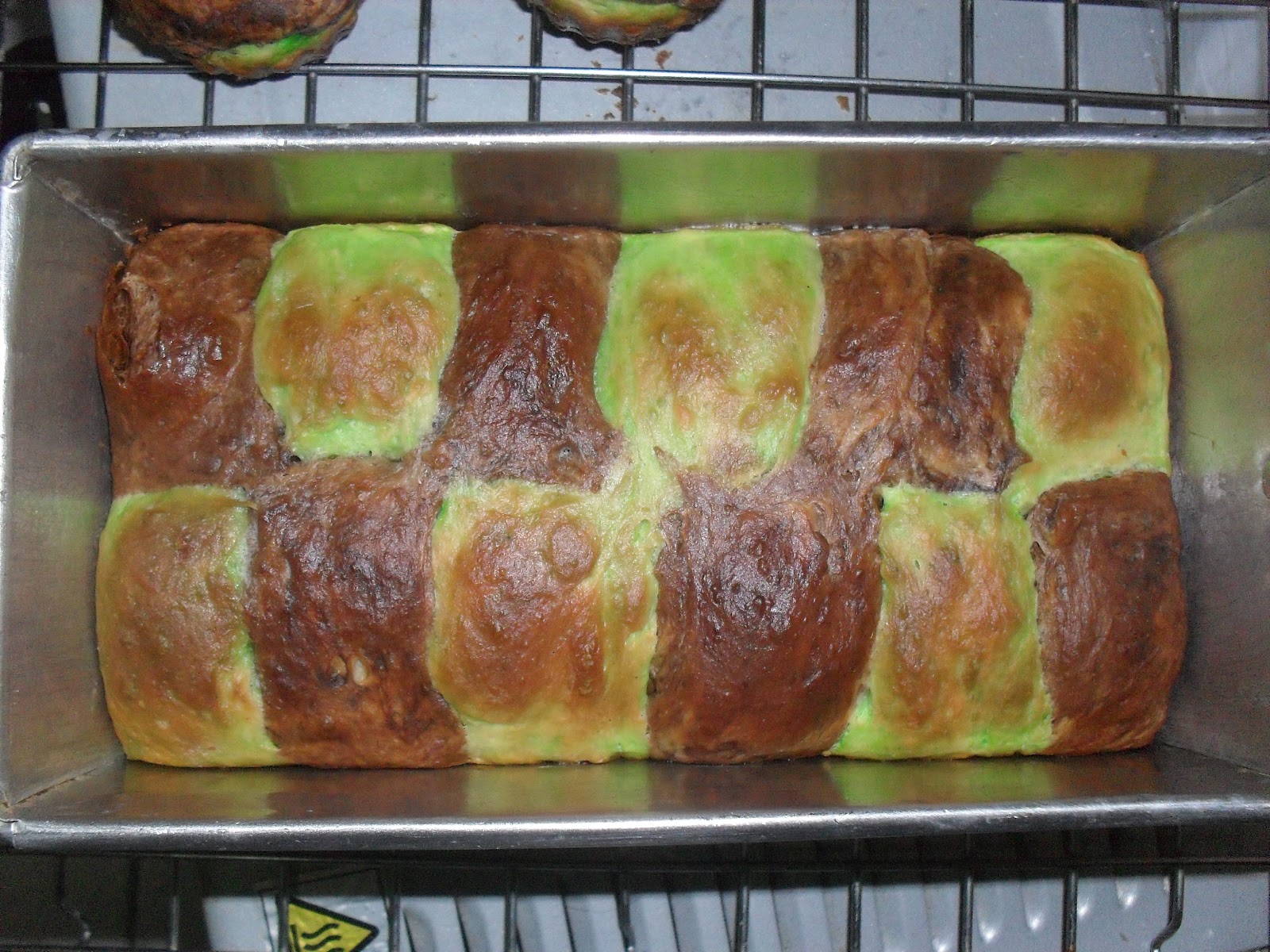Sueda: checkered bread