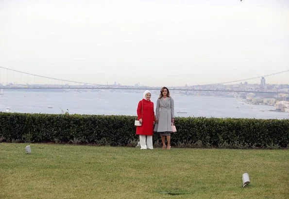 King Abdullah and Queen Rania met with President Recep Tayyip Erdoğan and First Lady Emine Erdoğan