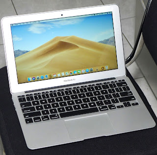 MacBook Air 11.6 Inchi Late 2010 Second