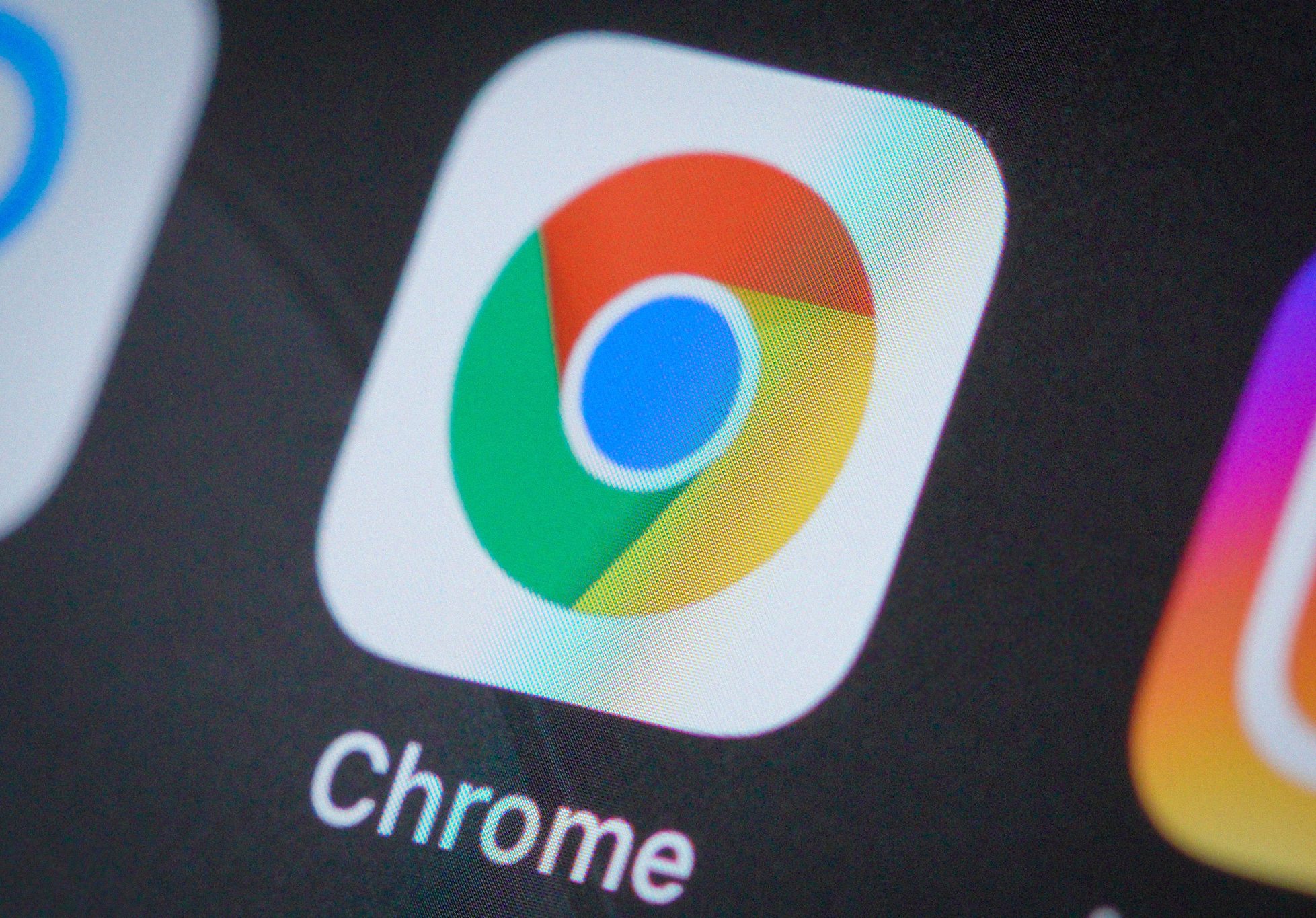 Why Does Google Chrome Use So Much Memory? Why Does Google Chrome Use So Much Memory?