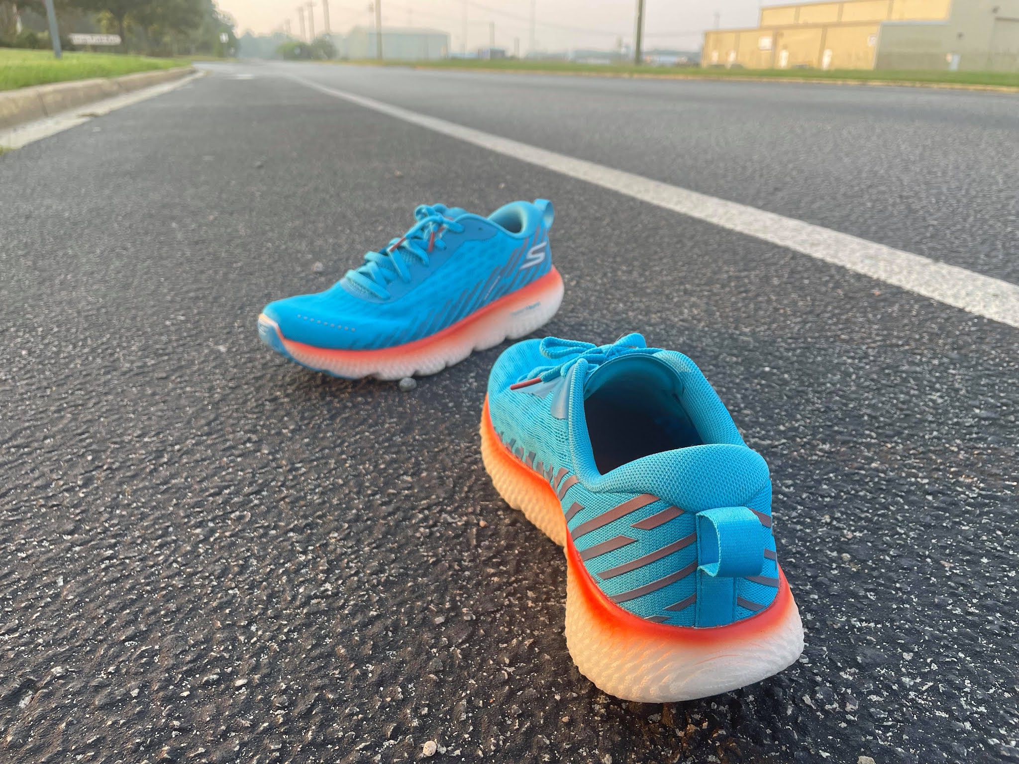 Skechers GOrun MaxRoad 5 Multiple Tester Review - DOCTORS OF RUNNING